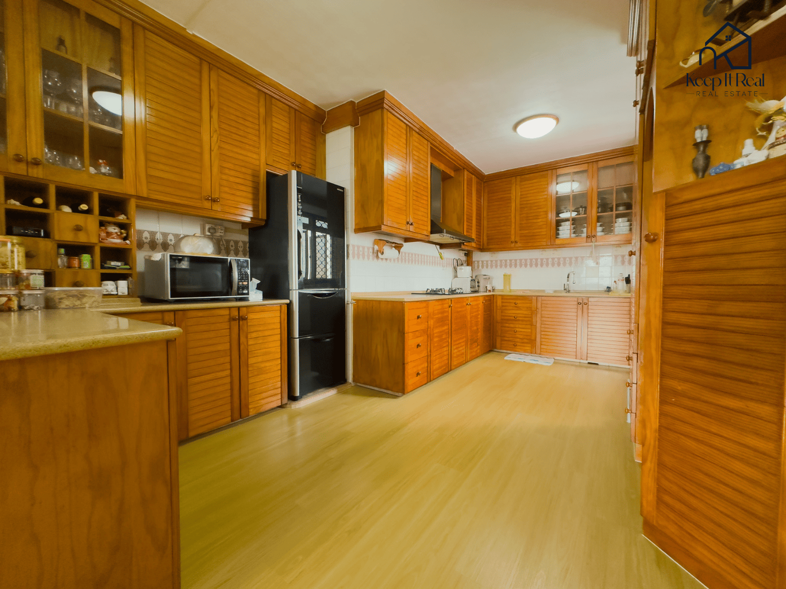 560 HOUGANG ST 51